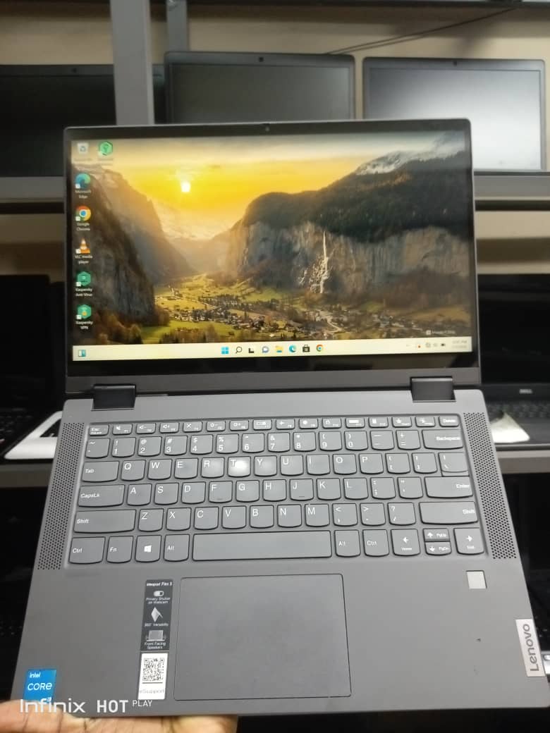 Lenovo IdeaPad Flex 5 2-in-1 360