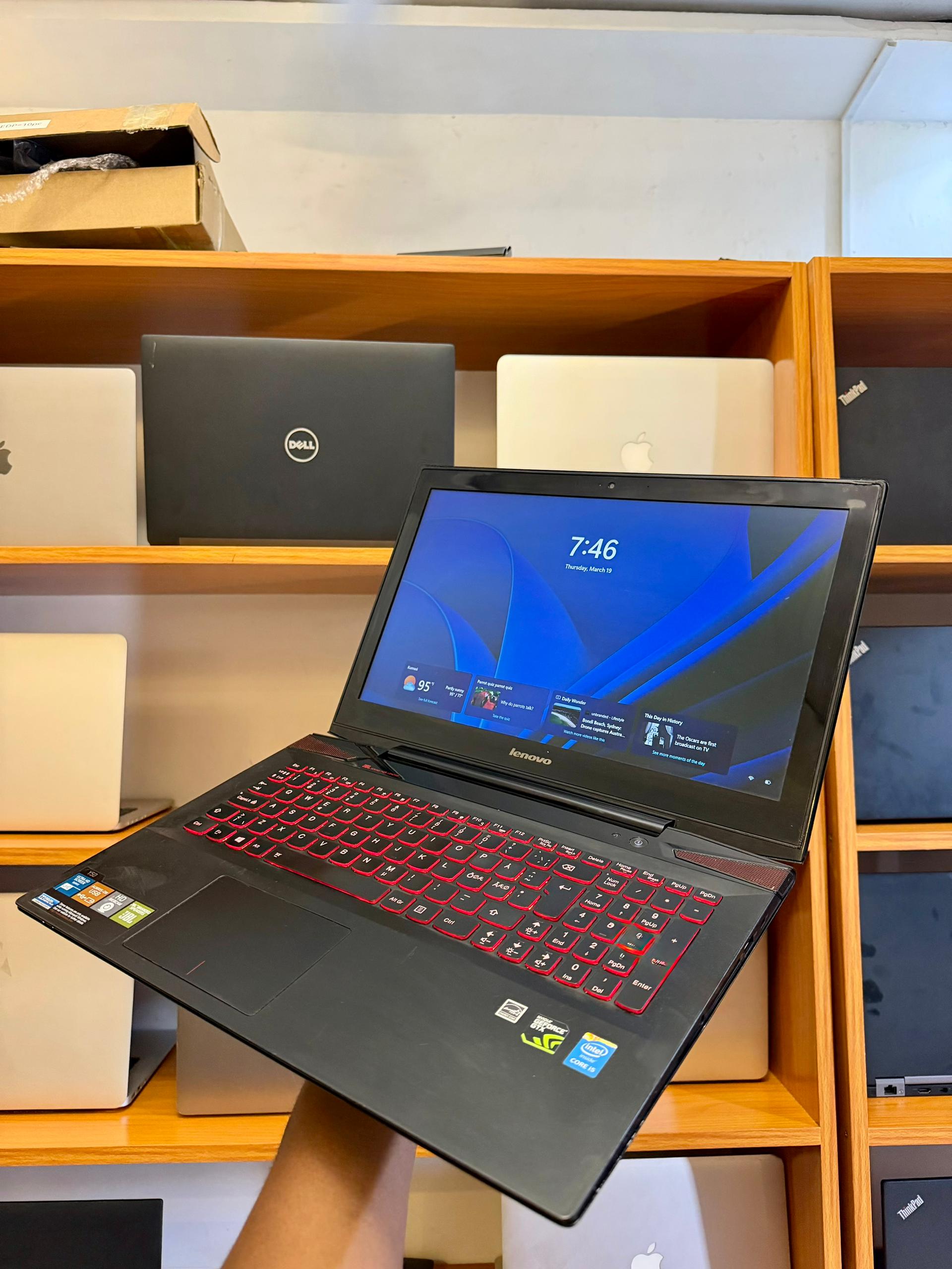 Lenovo Gaming i5 GTX 960M