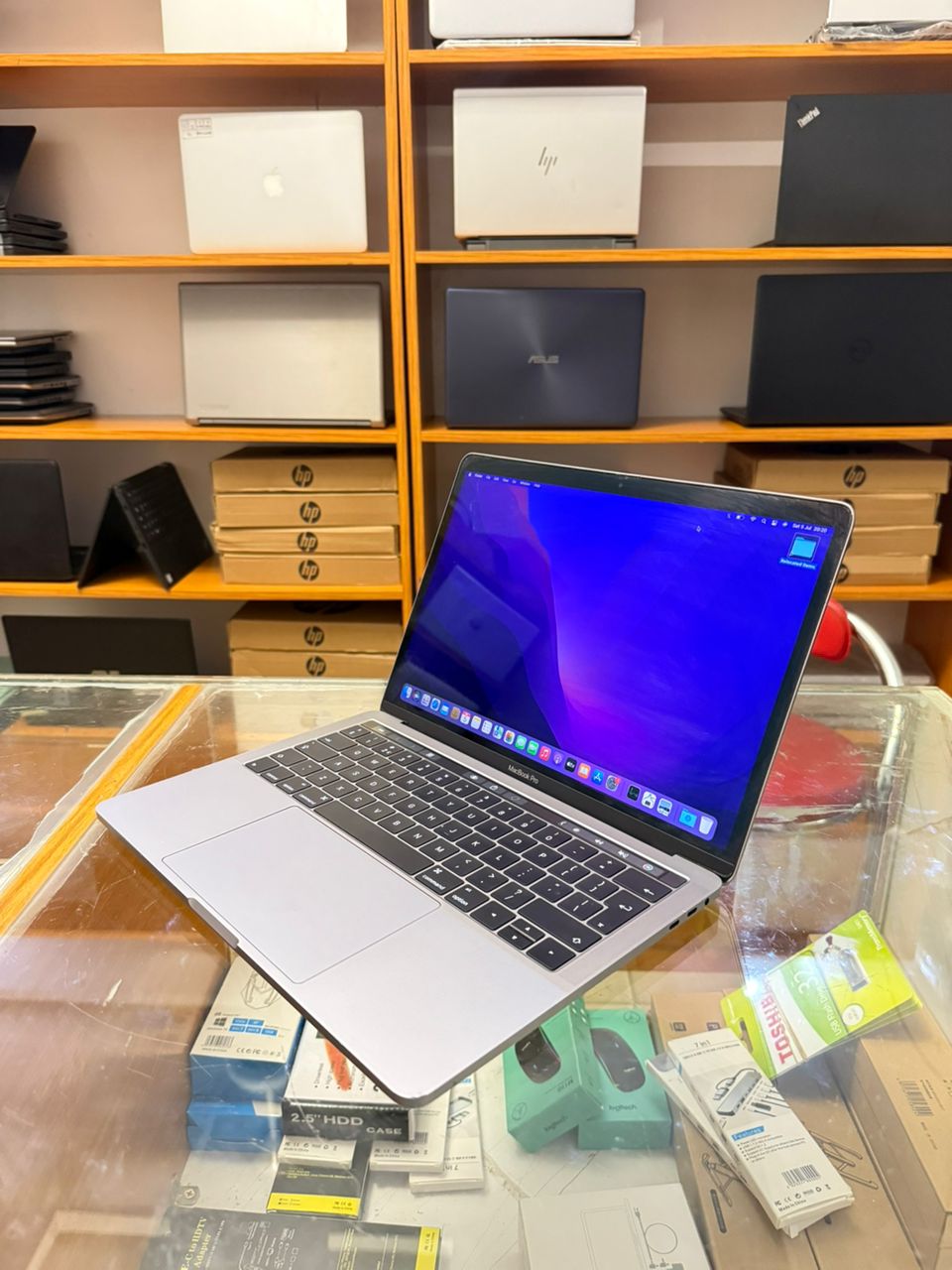 MacBook Pro 2019 i9 Touchbar